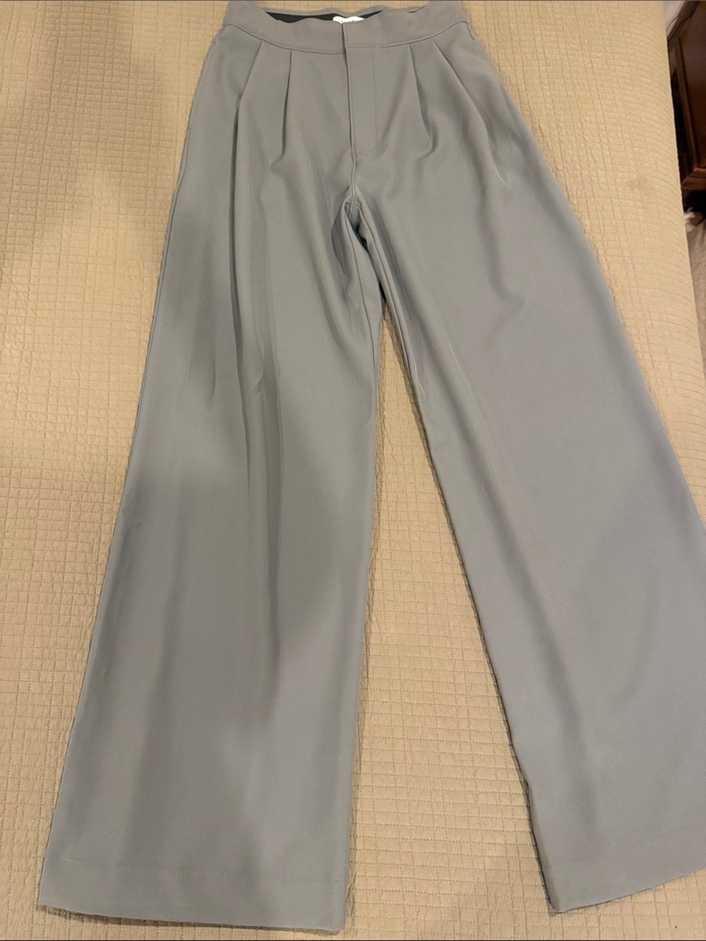 Crescent Wide-Leg High-Rise Pants in Light Gray